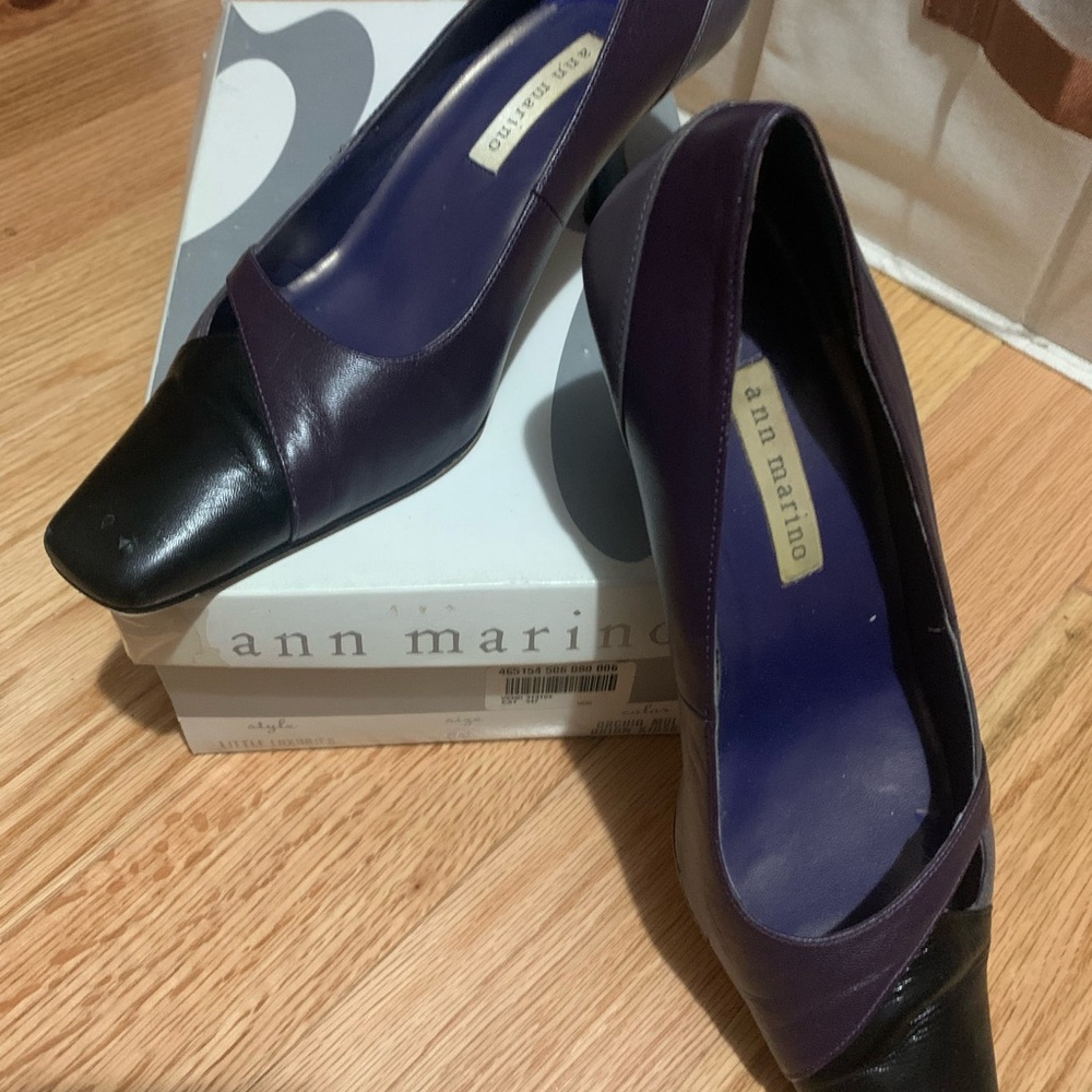 Ann Marino Women's Purple and Black Shoes